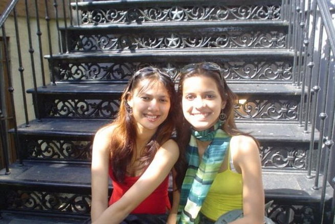 rochelle rao with her sister paloma rao